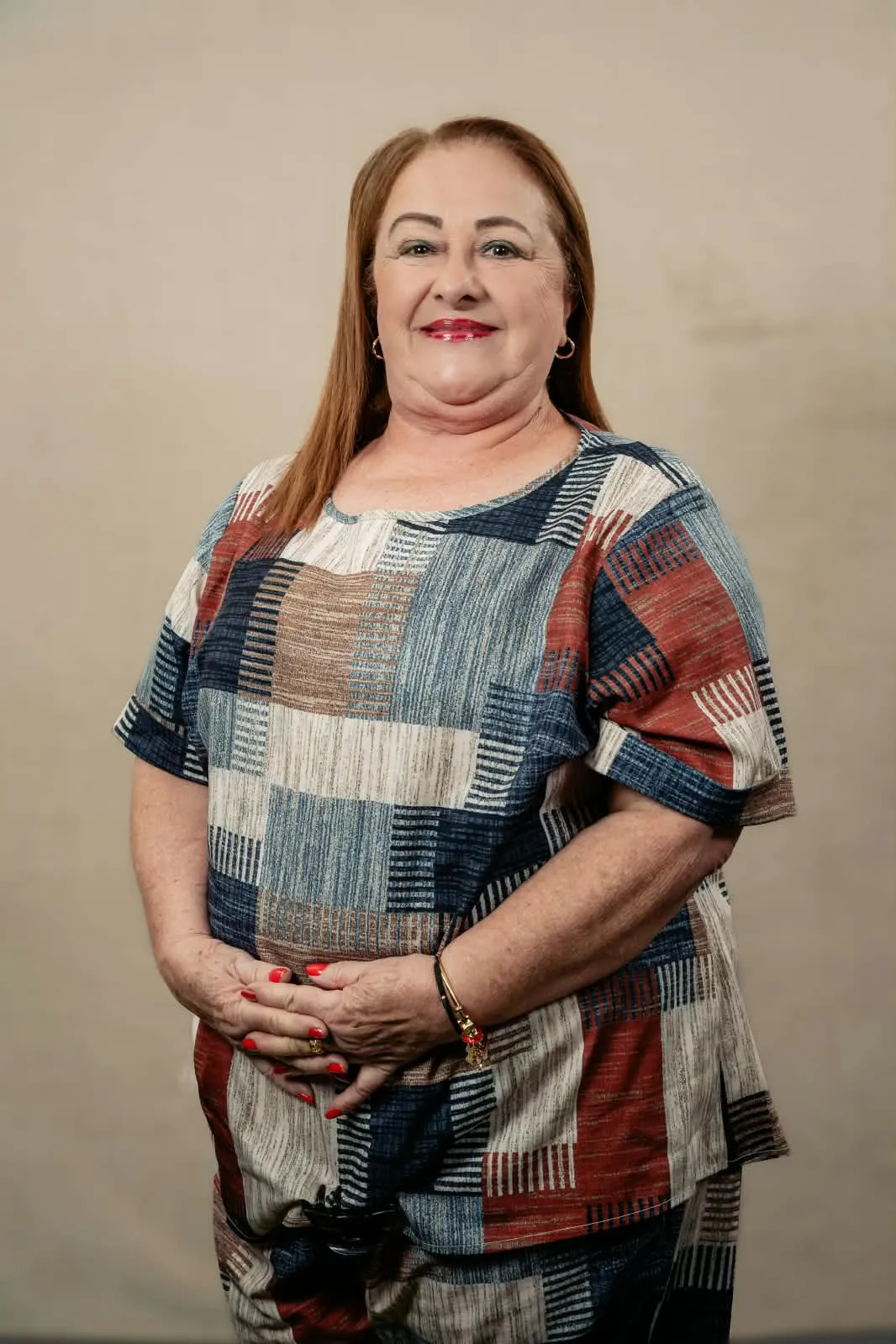 Retrato de Lucía del Socorro Quintero Ramírez, rectora del colegio